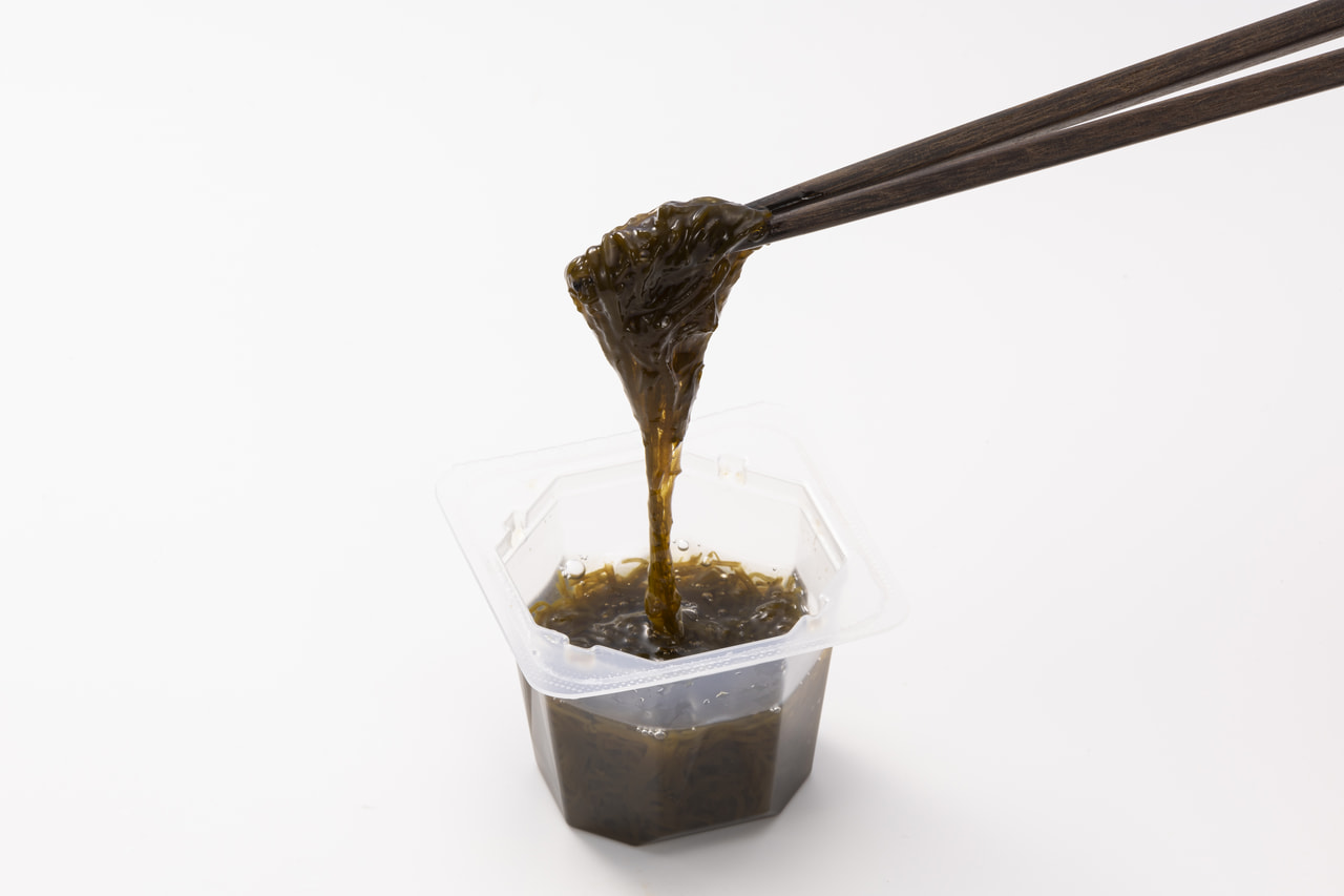 やわらかな味わいのもずく三杯酢50g×3